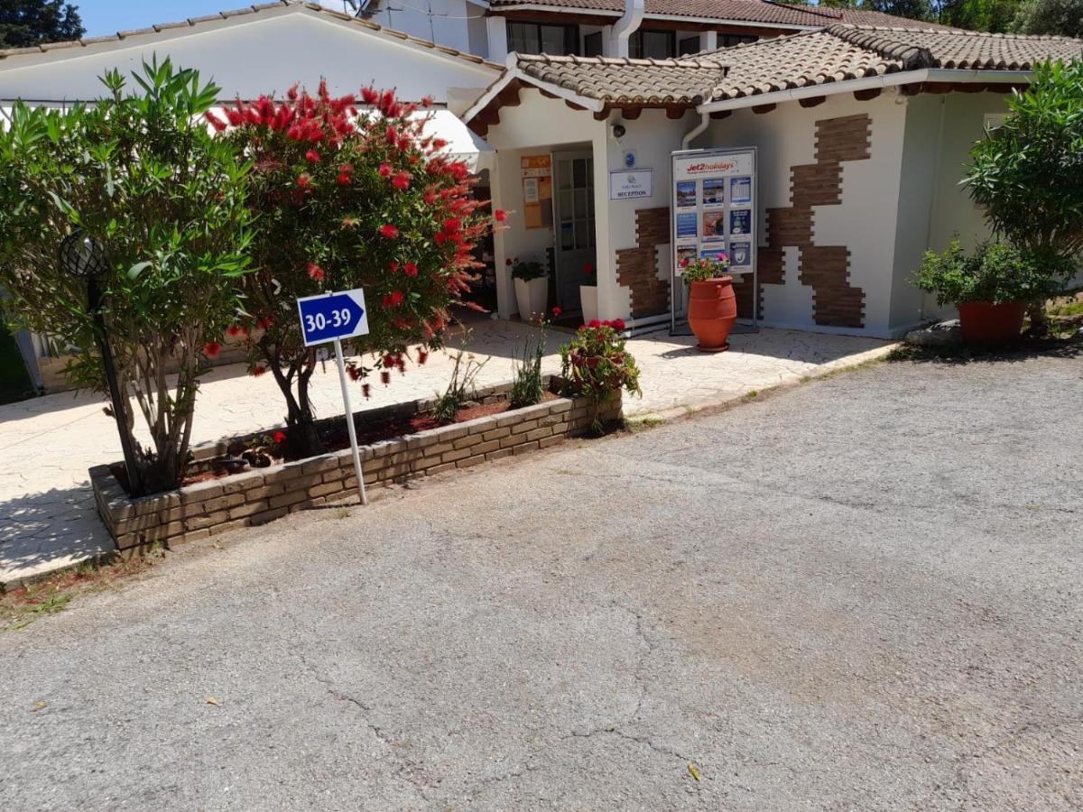 Katia Cottage Kassiopi Exteriör bild